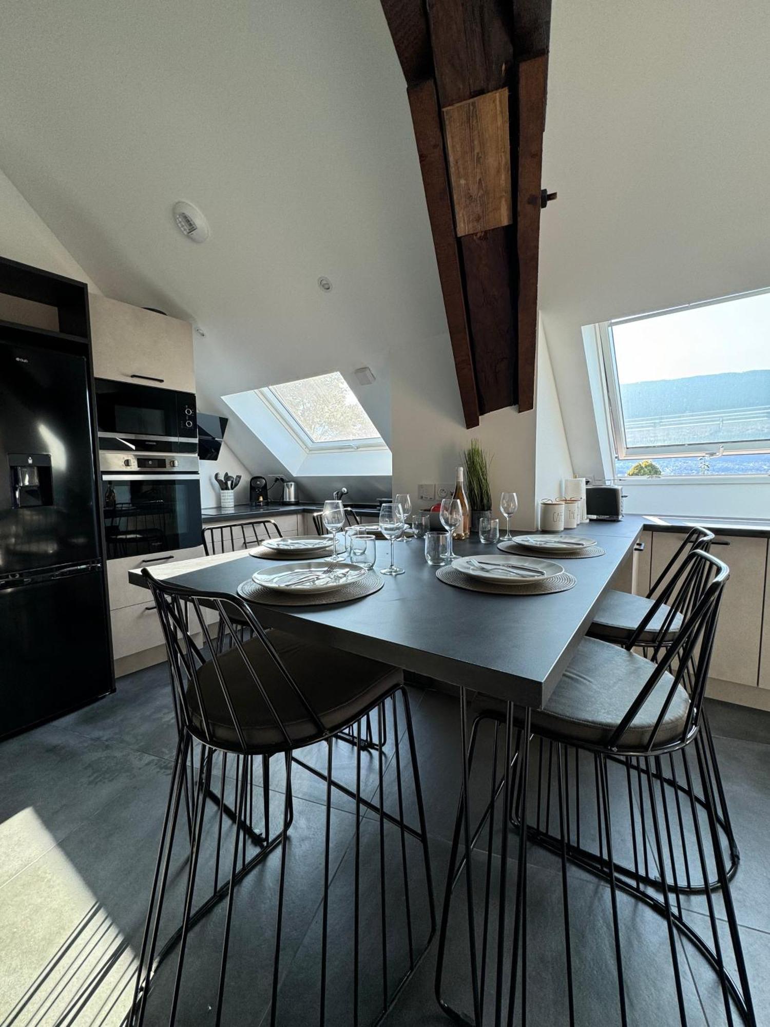 Magnifique Appartement Vue Lac - 5 Personnes Voglans Exterior foto